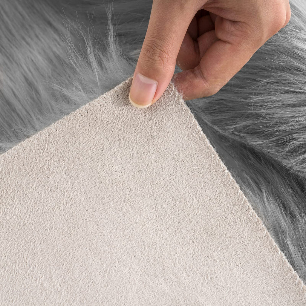 Ciicool Fluffy Area Rug, 4x6 ft Grey Faux Fur Rug for Bedroom Living Room