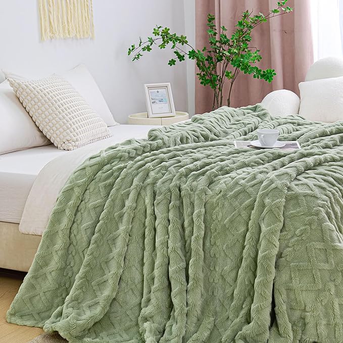 Aganear Fleece Throw Blanket for Couch Sofa 60"x80" Sage Green