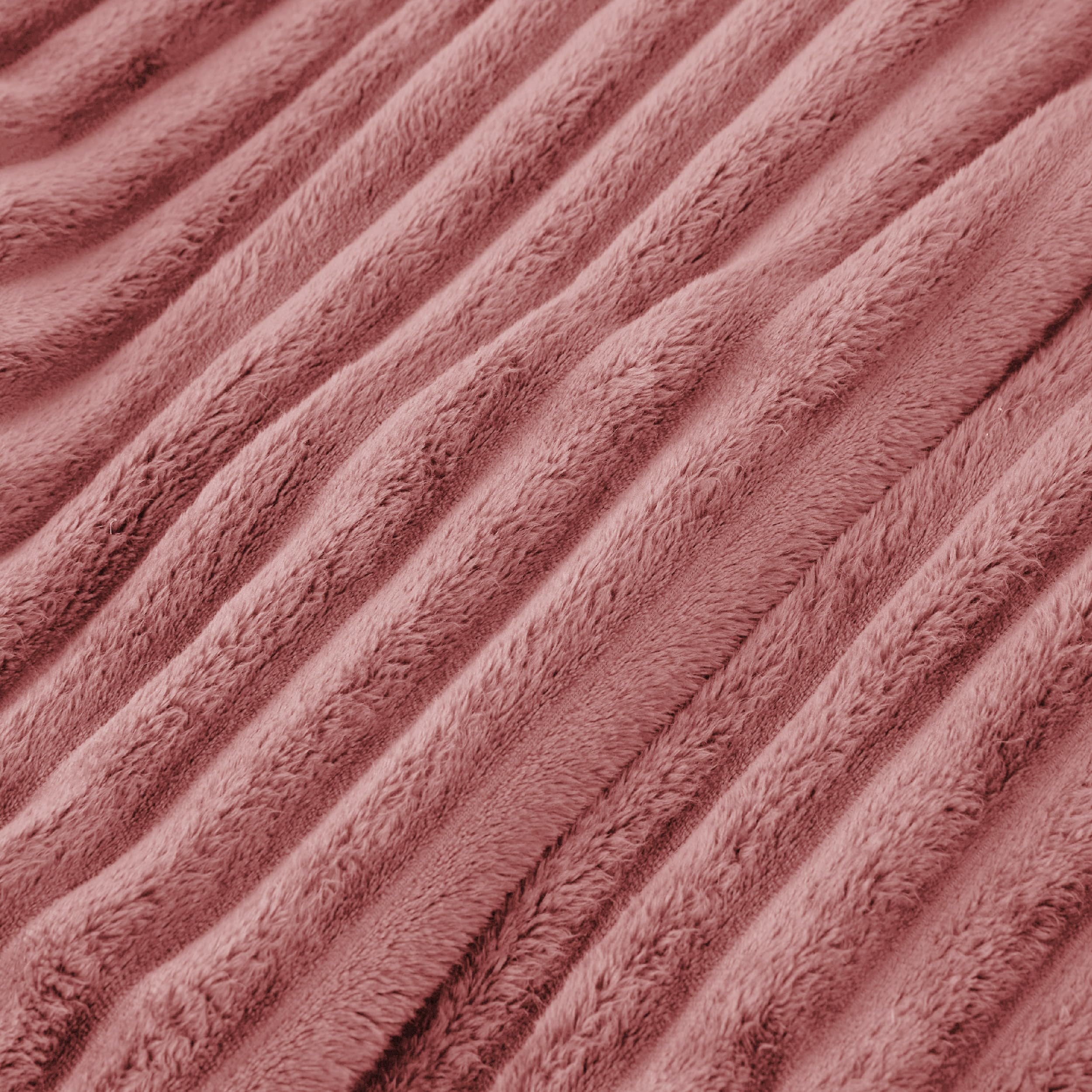 Bedsure Soft Twin Blanket for Bed Decor Gifts Dusty Pink 60"x80"