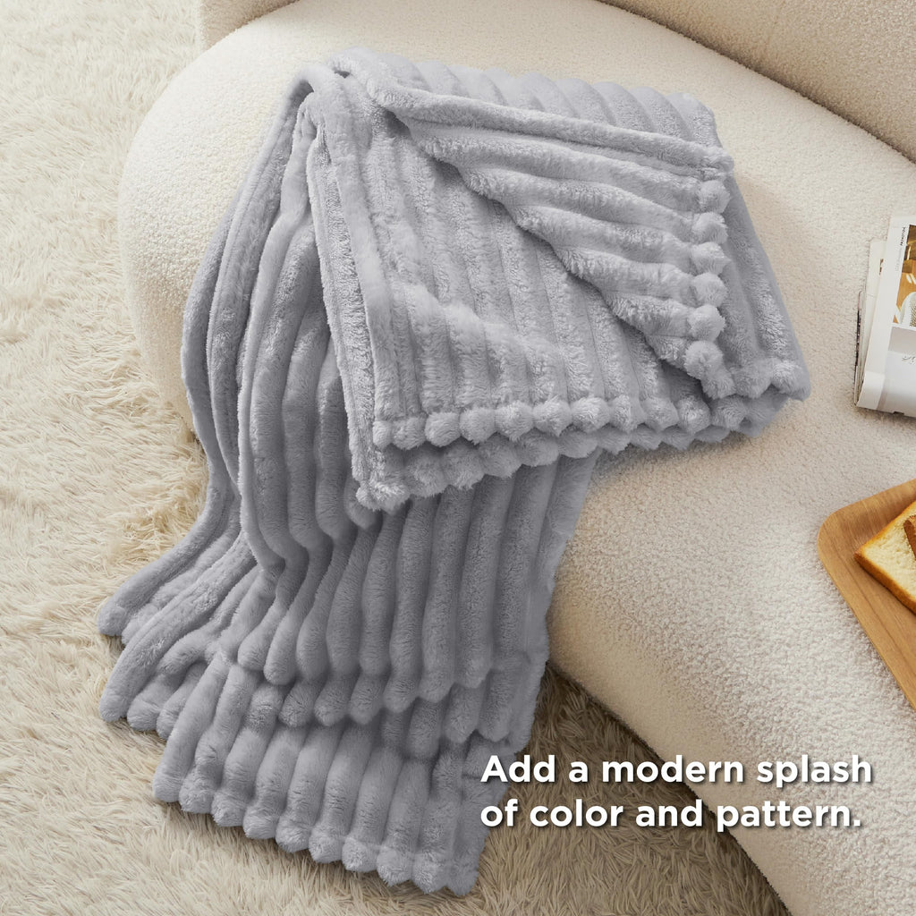 Bedsure Soft Light Grey Throw Blanket for Couch Decor Gifts 50"x70"
