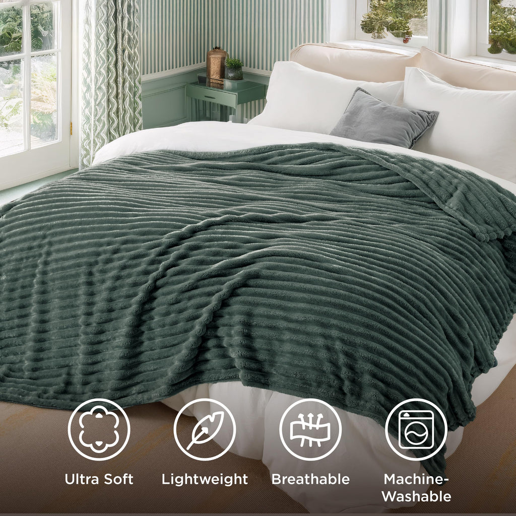 Bedsure Soft King Size Blankets for Bed Mallard Green 108"x90"