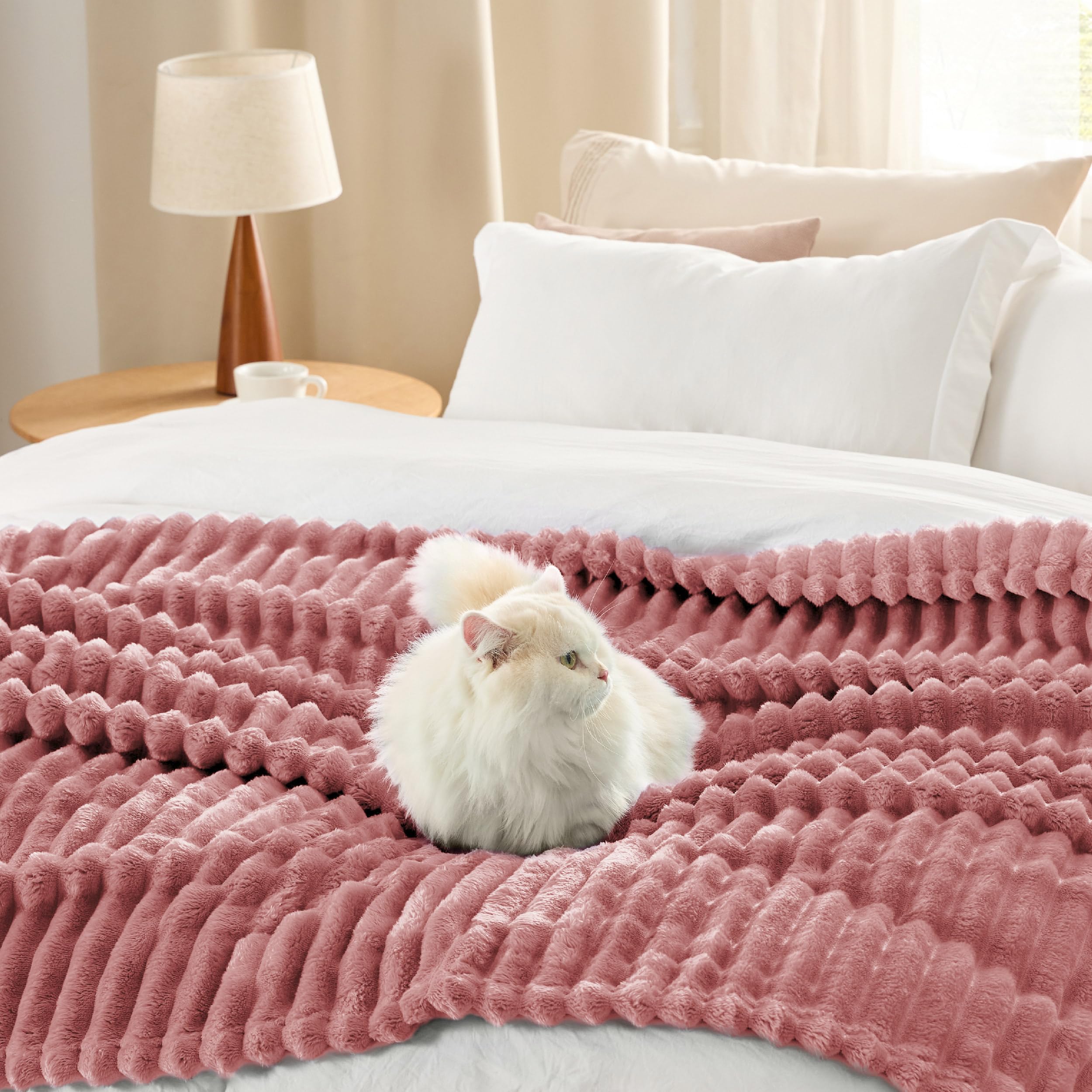 Bedsure Soft King Size Blankets for Bed Dusty Pink 108"x90"