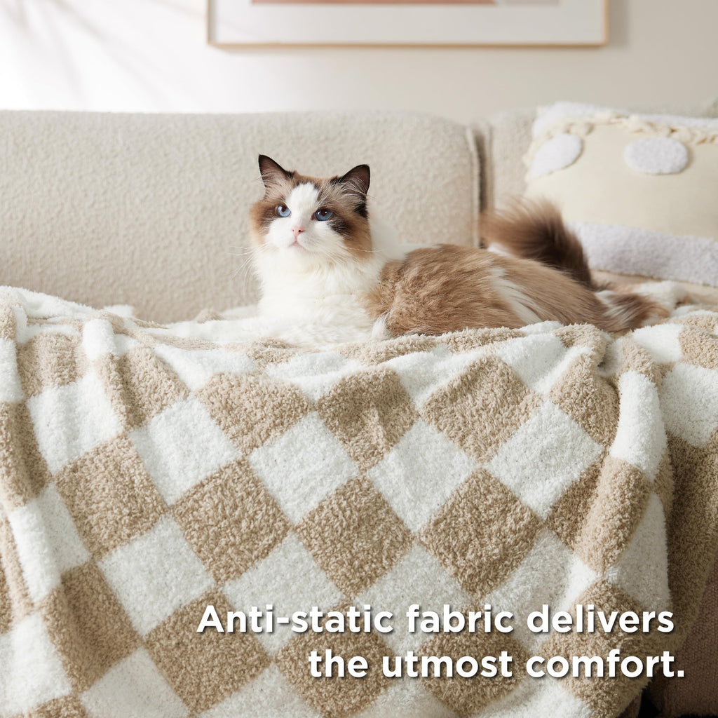 Bedsure GentleSoft Checkered Twin Blanket for Couch, Super Soft Cozy & Warm Knit Throw Blanket, Lightweight & Fluffy Plaid Blankets for Bedding, Sofa, Gifts for Women Men, Beige, 60x80 Inches