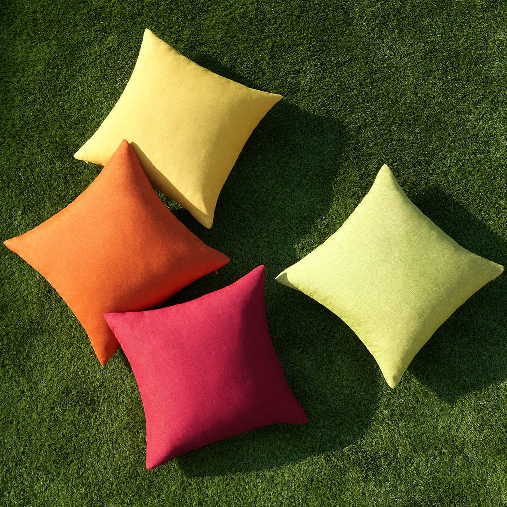 MIULEE Pack of 4 Decorative Outdoor Throw Pillow Covers Linen Waterproof Pillow Covers Summer Farmhouse Cushion Cases for Patio Garden Tent Balcony Couch Sofa 18x18 Inch Red/Green