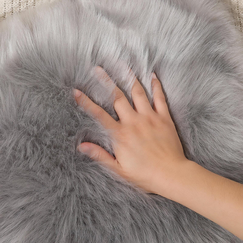 linmopm Faux Fur Sheepskin Rug, Grey, 4x6 ft