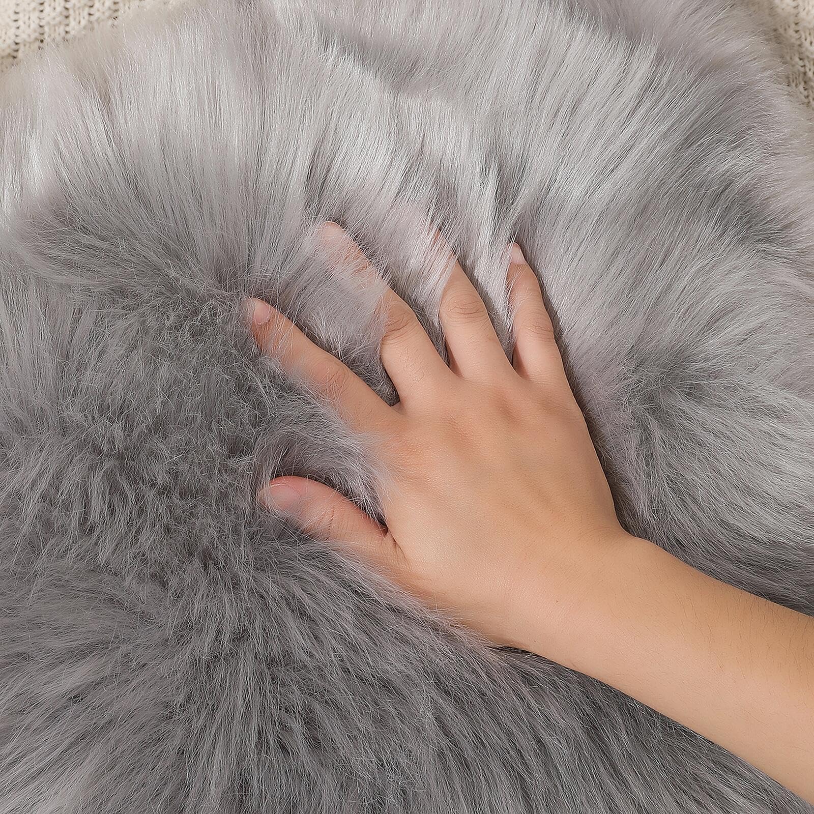 linmopm Faux Fur Sheepskin Rug, Grey, 4x6 ft