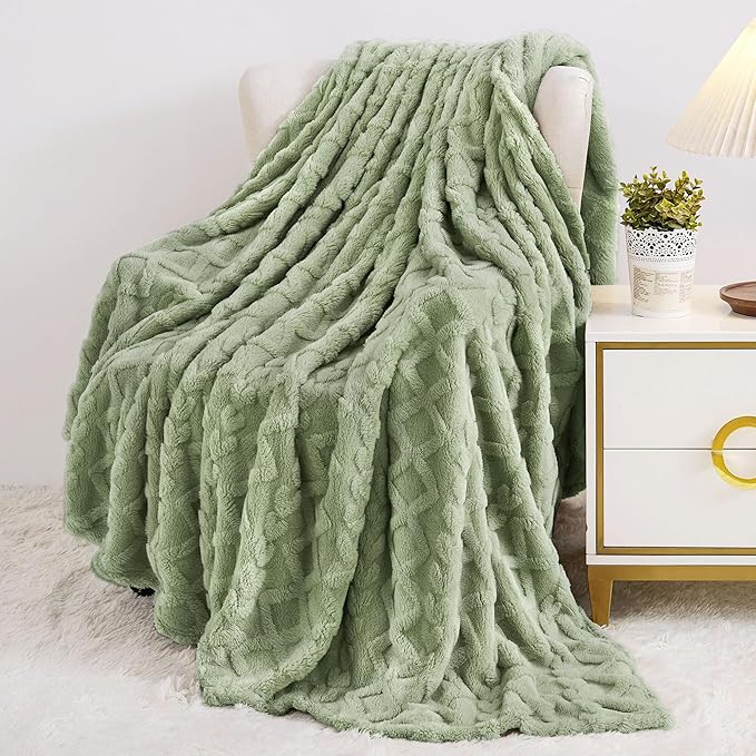 Aganear Fleece Throw Blanket for Couch Sofa 60"x80" Sage Green