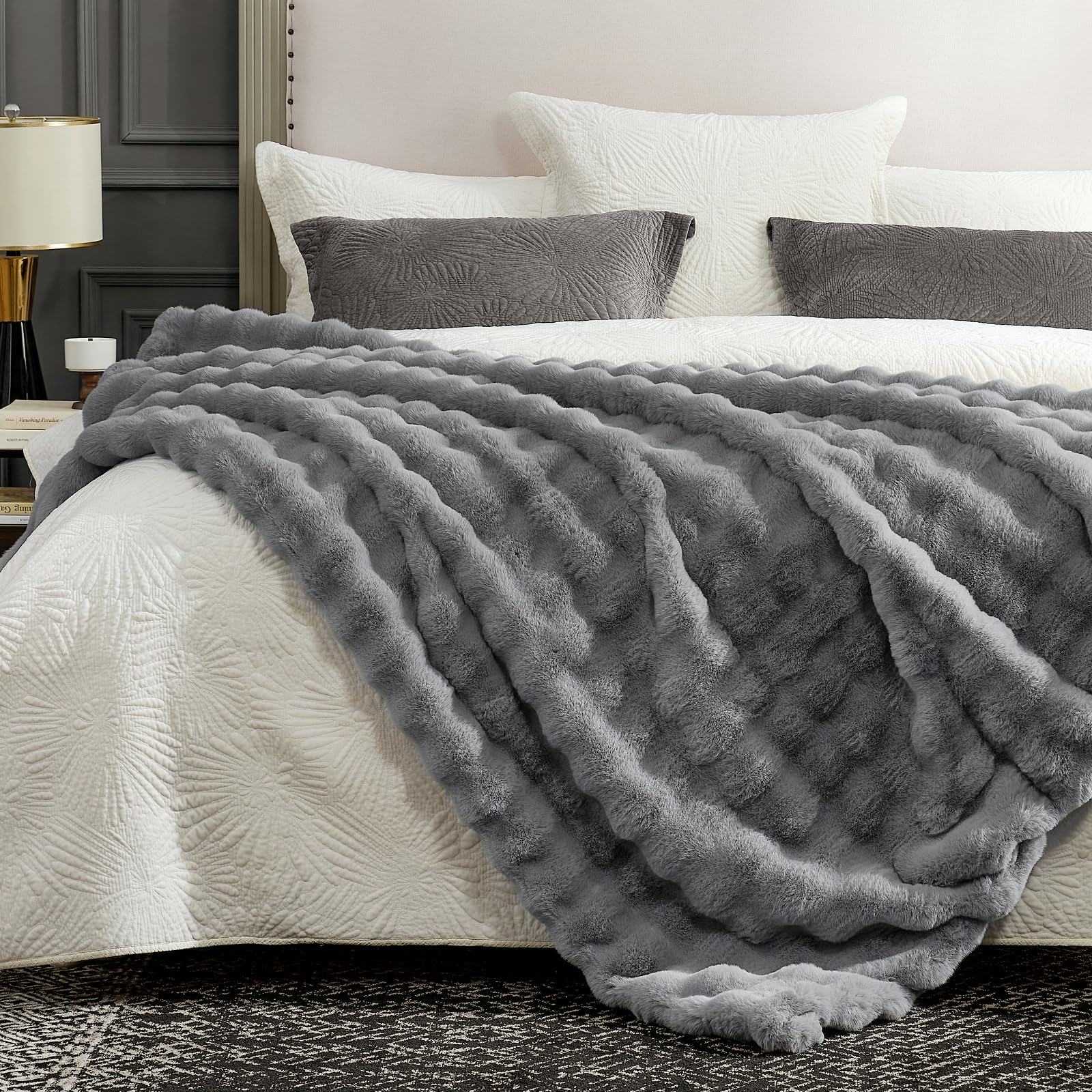 Cozy Bliss Faux Fur Throw Blanket for Couch, Fuzzy Soft Plush Thick Bubble Blanket for Sofa Bedroom Living Room, 60 * 80 Inches Light Grey