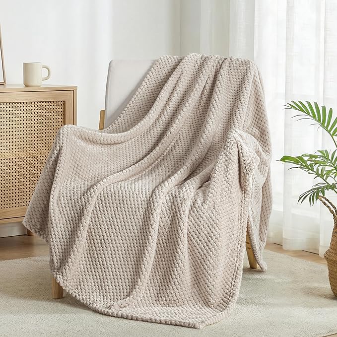 Exclusivo Mezcla Fleece Bed Blanket King Size, Super Soft and Warm Blankets for Couch, Sofa and Bed Waffle Textured, Cozy, Fuzzy and Lightweight (Tan, 90x104 Inches)