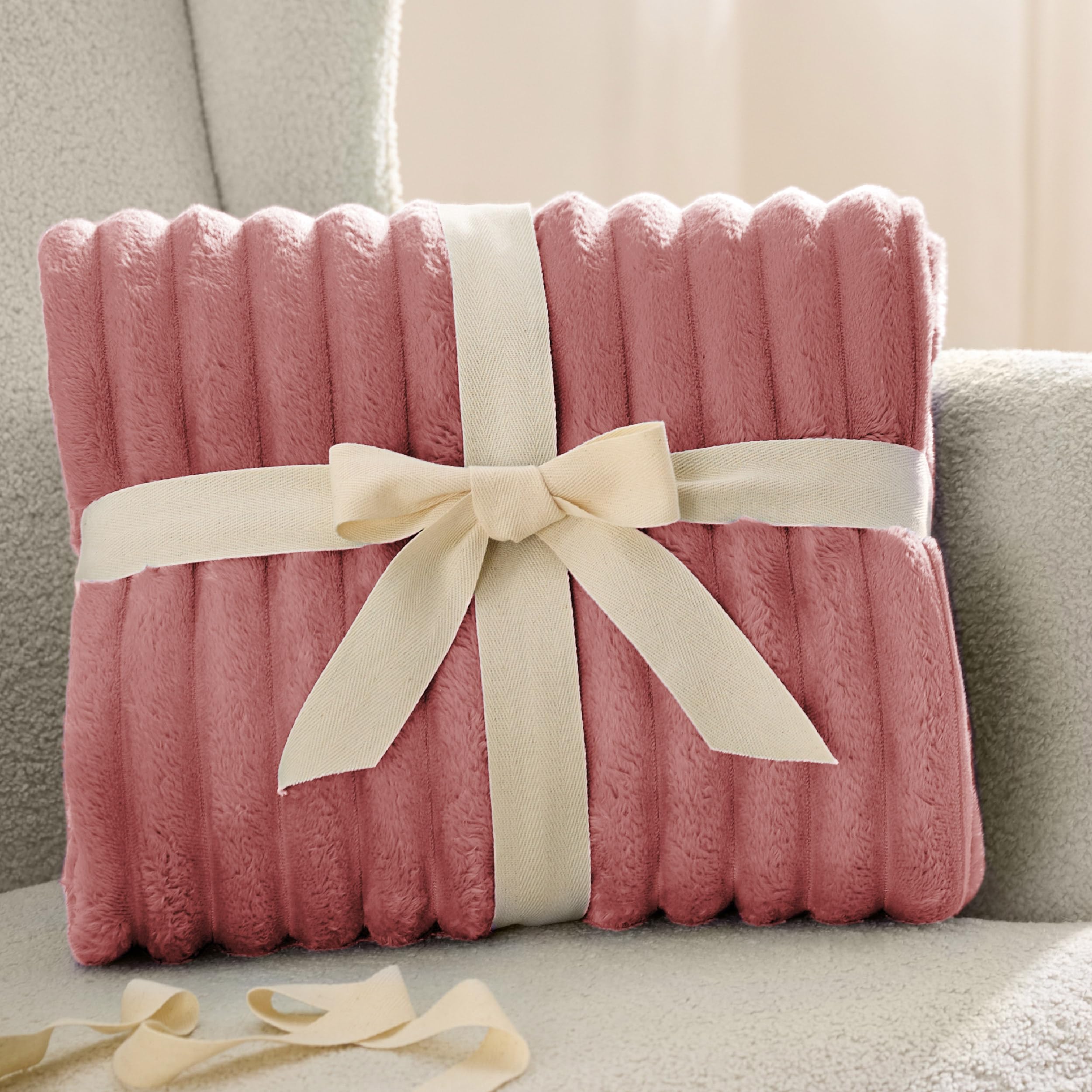 Bedsure Soft King Size Blankets for Bed Dusty Pink 108"x90"
